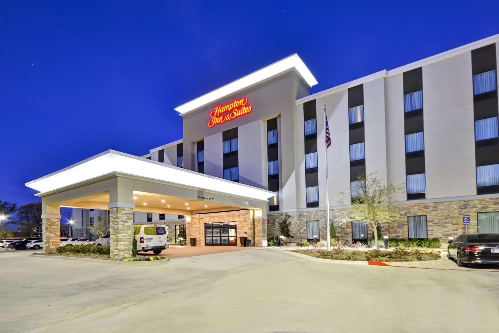 Hampton Inn&suites Dallas/plano-east Hotel